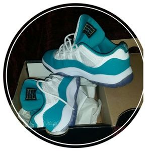COPY - Jordan 11 Retro Low GP size 2.5 !!!!